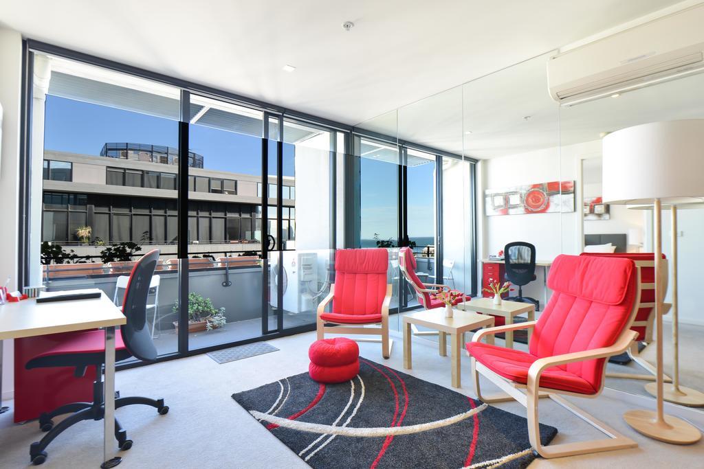 Staycentral - Spacious Seaviews Port Melbourne Room photo
