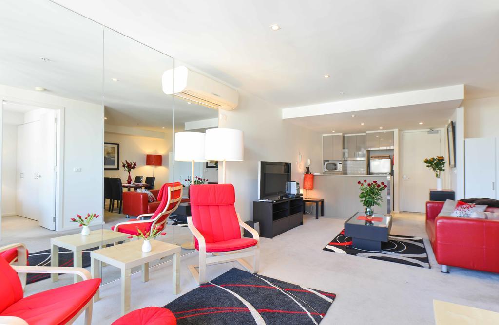 Staycentral - Spacious Seaviews Port Melbourne Room photo